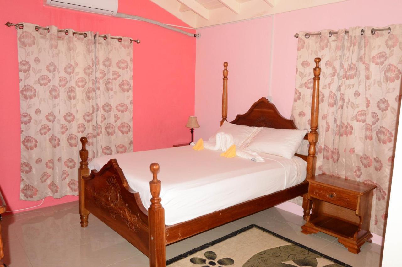 Josan'S Haven Vila Ocho Rios Exterior foto